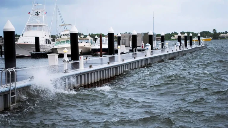 Floating Wave Attenuators
